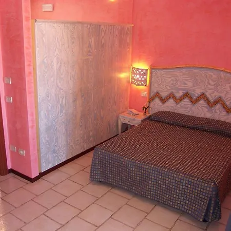 База отдыха Villaggio Punta Grossa 4*